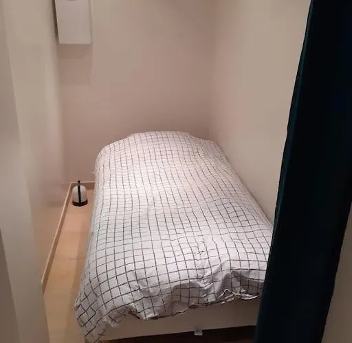 Centre דירה אז'ן